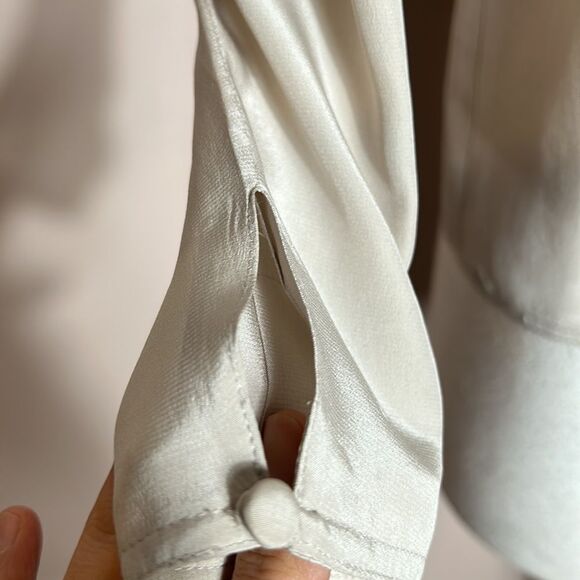 Dynasty Beige Silk Embroidered Cut Out Design Back Button Down Blouse size 4* - Picture 5 of 15